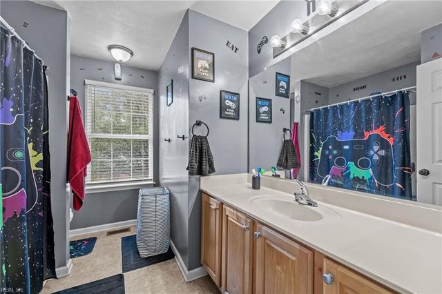 314 Vista Point DR, Hampton, VA 23666