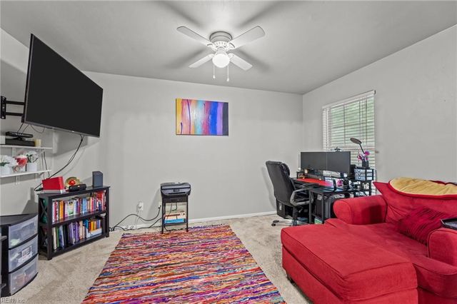 314 Vista Point DR, Hampton, VA 23666