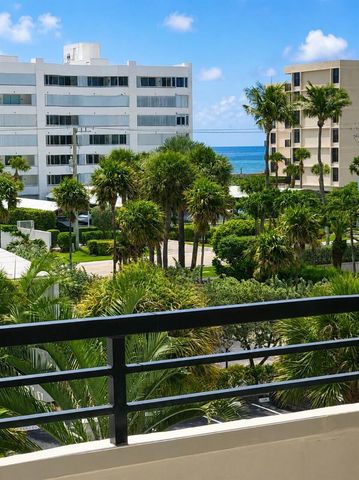 3589 S Ocean Boulevard 404, South Palm Beach, FL 33480