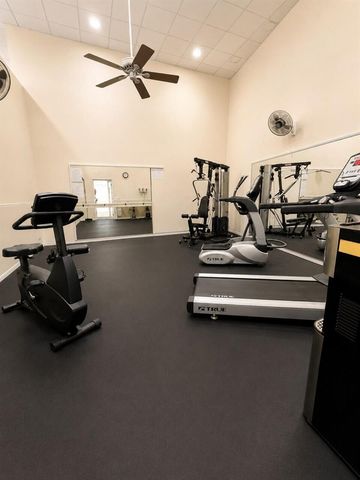 3589 S Ocean Boulevard 404, South Palm Beach, FL 33480
