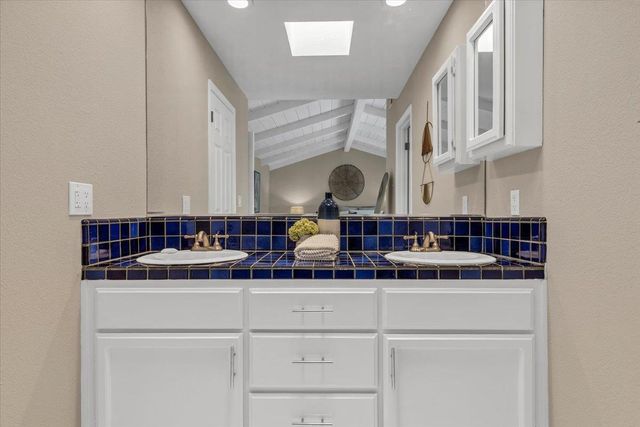 207 Palmer Drive, Los Gatos, CA 95032