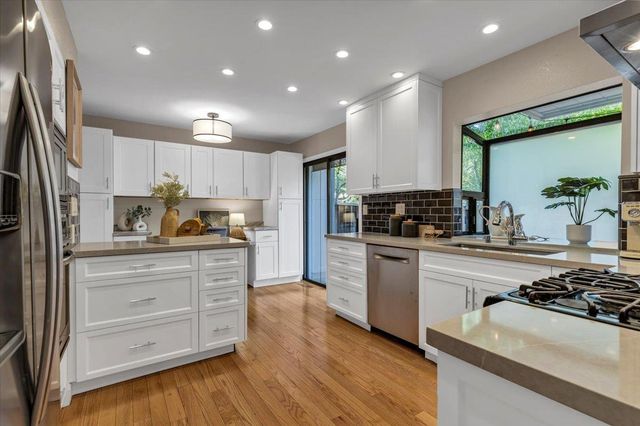 207 Palmer Drive, Los Gatos, CA 95032