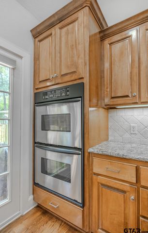 3429 Ridgebluff Cir, Tyler, TX 75707