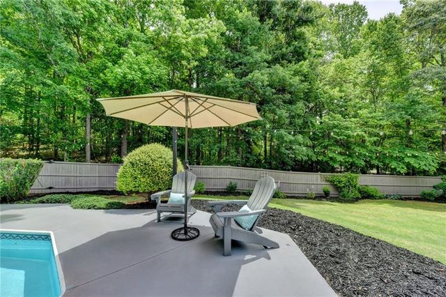 5062 Oak Farm Way, Flowery Branch, GA 30542