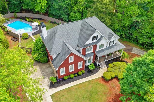5062 Oak Farm Way, Flowery Branch, GA 30542