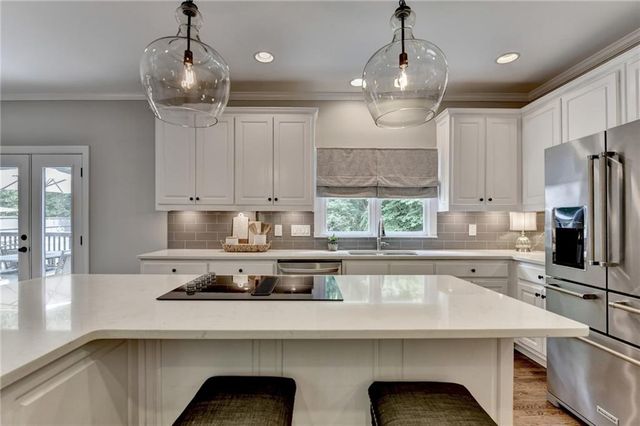 5062 Oak Farm Way, Flowery Branch, GA 30542
