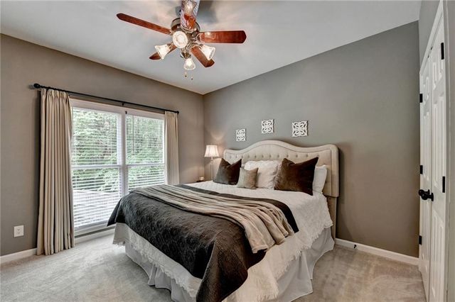5062 Oak Farm Way, Flowery Branch, GA 30542