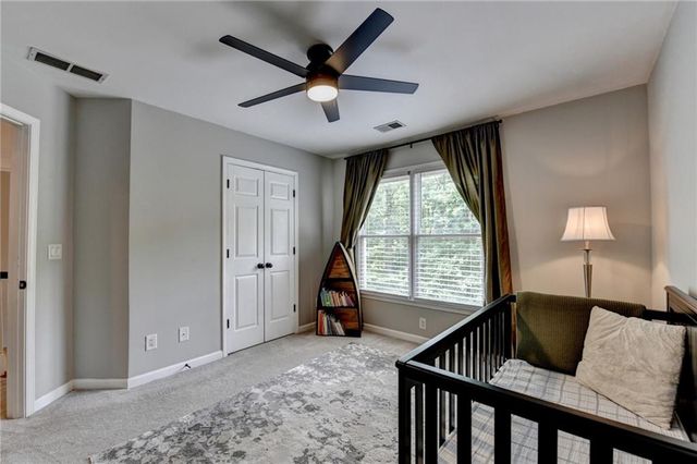 5062 Oak Farm Way, Flowery Branch, GA 30542