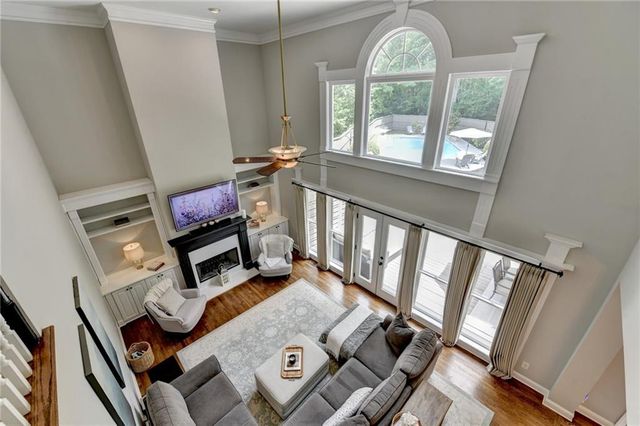 5062 Oak Farm Way, Flowery Branch, GA 30542