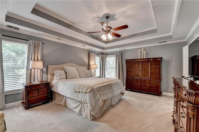 5062 Oak Farm Way, Flowery Branch, GA 30542