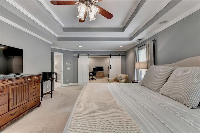 5062 Oak Farm Way, Flowery Branch, GA 30542