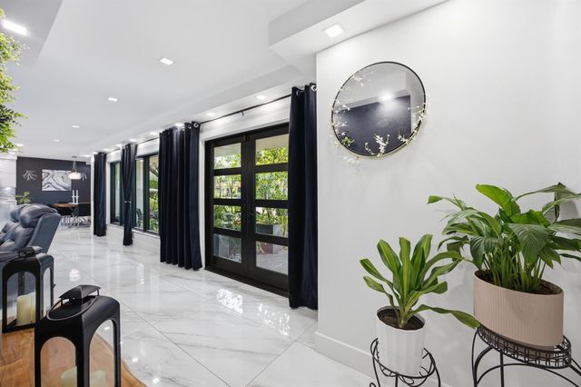 2380 SE 8TH Street, Pompano Beach, FL 33062