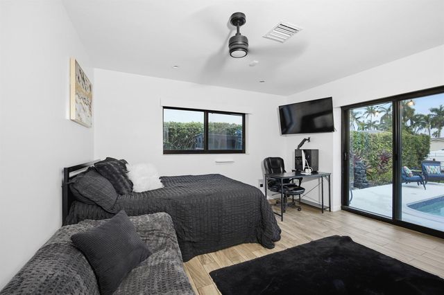 2380 SE 8TH Street, Pompano Beach, FL 33062