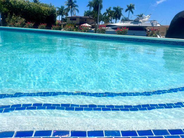 2380 SE 8TH Street, Pompano Beach, FL 33062