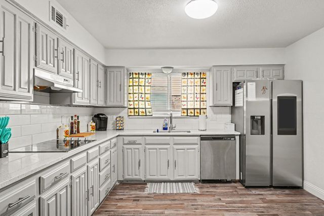 3217 Knights Haven Lane, Garland, TX 75044
