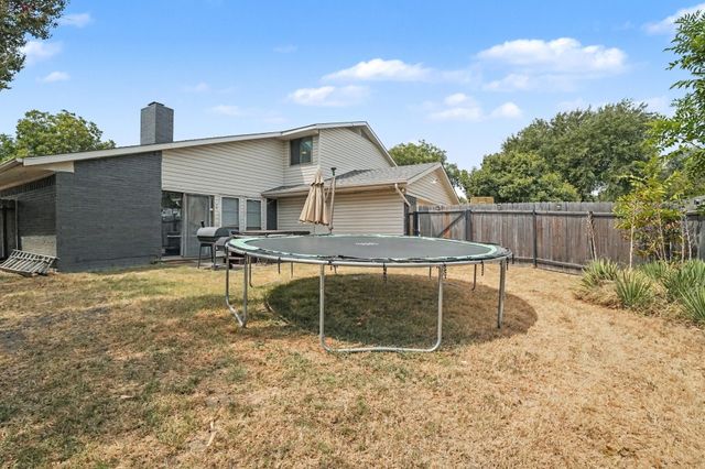 3217 Knights Haven Lane, Garland, TX 75044