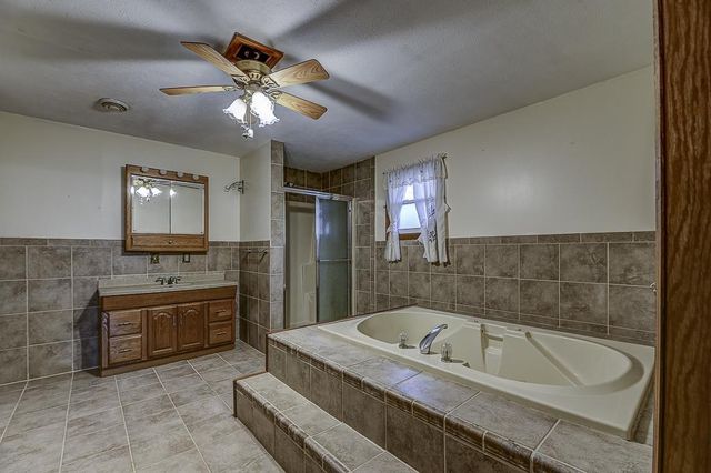 1641 S Walnut Street, Janesville, WI 53546