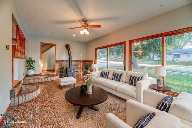 1641 S Walnut Street, Janesville, WI 53546