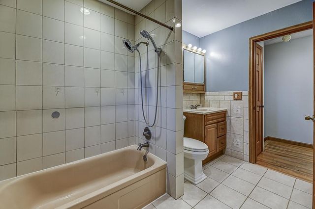 1641 S Walnut Street, Janesville, WI 53546