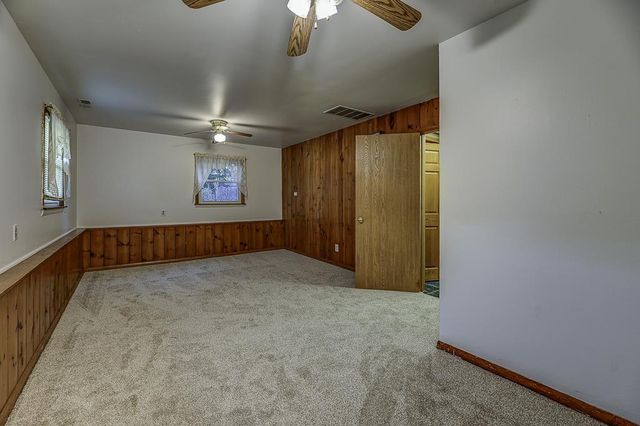 1641 S Walnut Street, Janesville, WI 53546