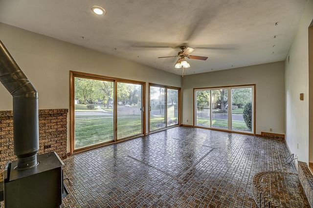 1641 S Walnut Street, Janesville, WI 53546