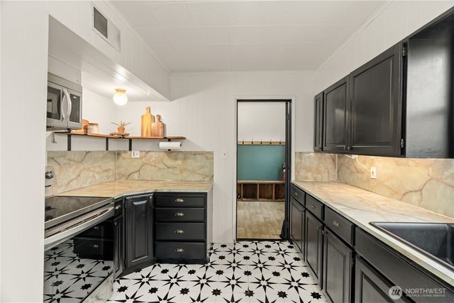 515 5th Street, Hoquiam, WA 98550