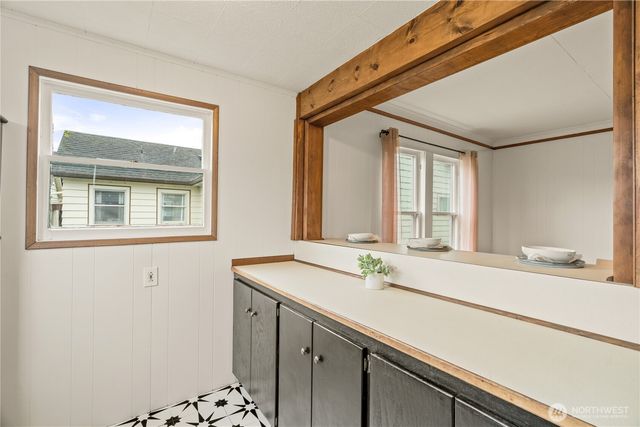 515 5th Street, Hoquiam, WA 98550