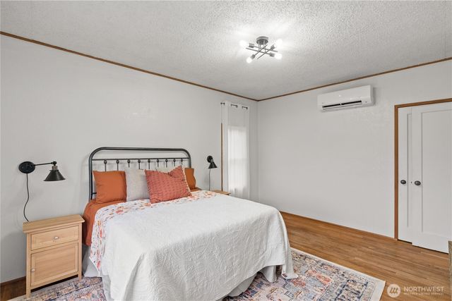 515 5th Street, Hoquiam, WA 98550