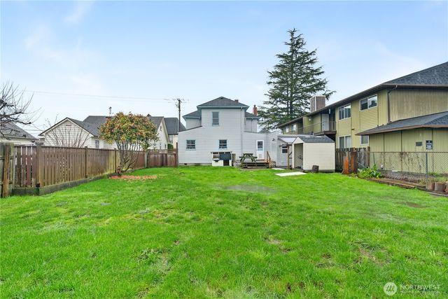 515 5th Street, Hoquiam, WA 98550