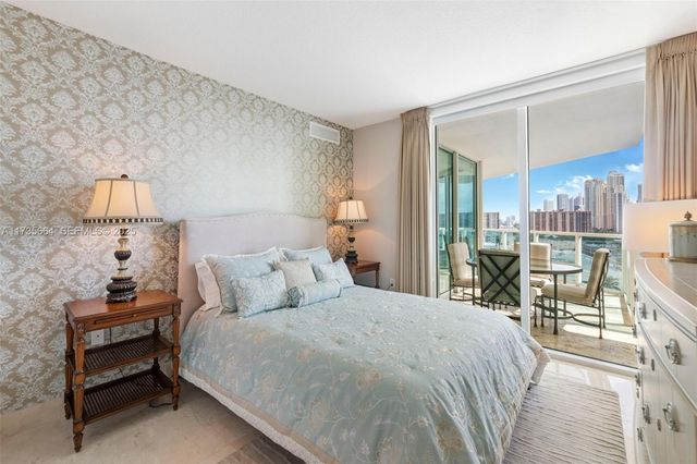 250 Sunny Isles Boulevard 31402, Sunny Isles Beach, FL 33160