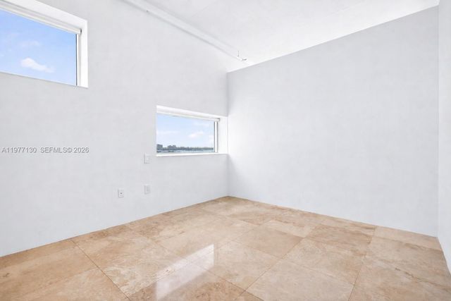 7934 W Dr 1101 1101, North Bay Village, FL 33141