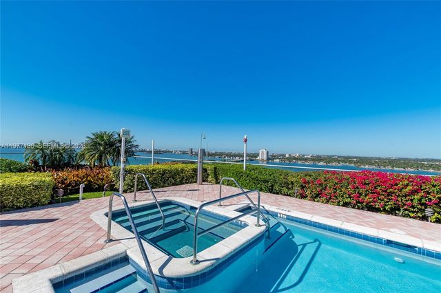 7934 W Dr 1101 1101, North Bay Village, FL 33141