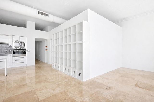 7934 W Dr 1101 1101, North Bay Village, FL 33141