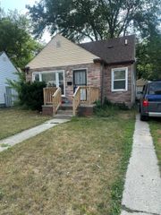 20067 Greenview Avenue, Detroit, MI 48219