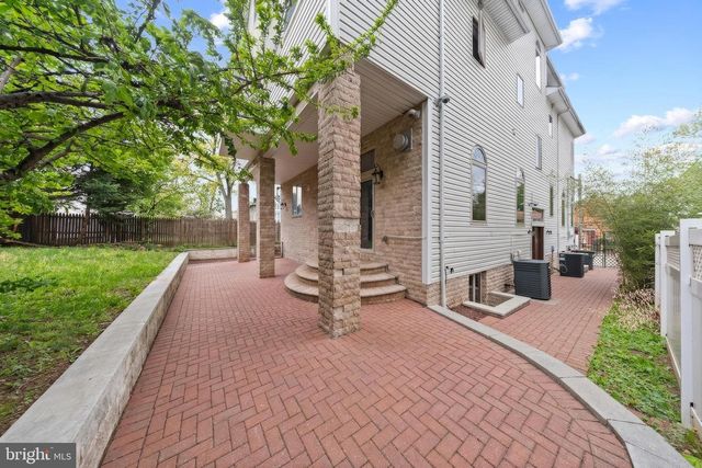 69-71 SUMMIT RD, Elizabeth, NJ 07208