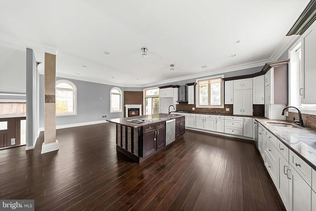 69-71 SUMMIT RD, Elizabeth, NJ 07208