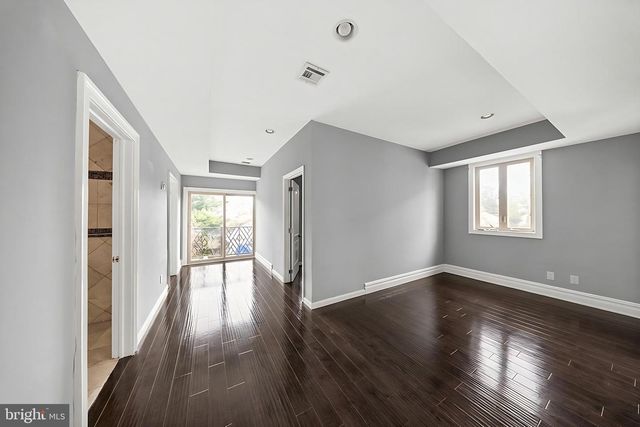 69-71 SUMMIT RD, Elizabeth, NJ 07208