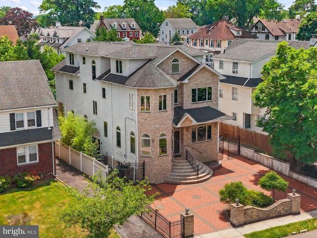 69-71 SUMMIT RD, Elizabeth, NJ 07208