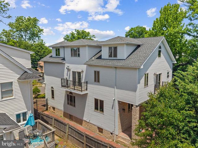 69-71 SUMMIT RD, Elizabeth, NJ 07208