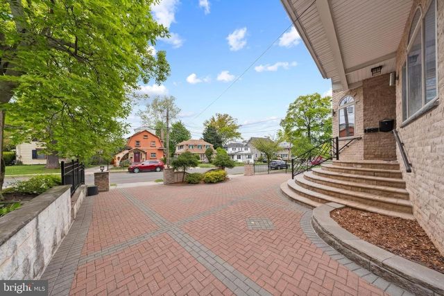 69-71 SUMMIT RD, Elizabeth, NJ 07208