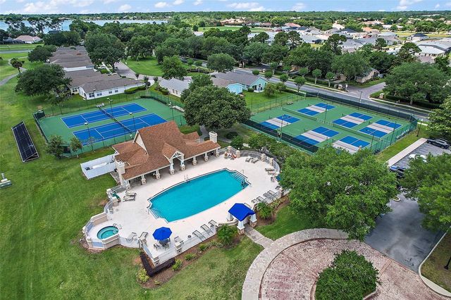8011 PINE HOLLOW DRIVE, Mount Dora, FL 32757