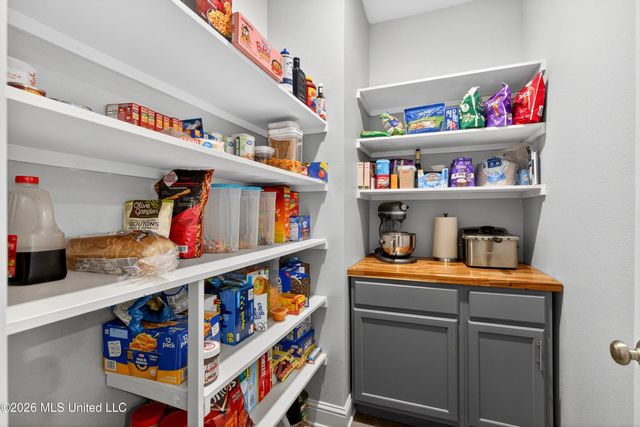 7141 Sonoma Drive, Biloxi, MS 39532