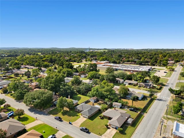 2703 Regal Drive, Denison, TX 75020