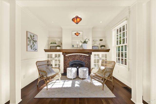 2 Remington Ct, Napa, CA 94558