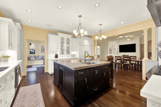 2 Remington Ct, Napa, CA 94558