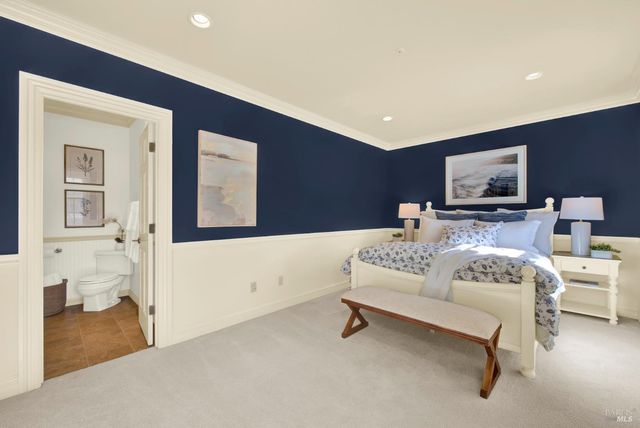 2 Remington Ct, Napa, CA 94558