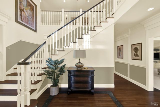 2 Remington Ct, Napa, CA 94558