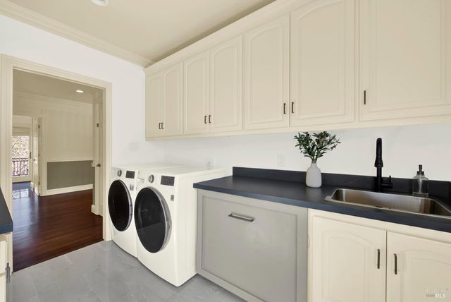 2 Remington Ct, Napa, CA 94558