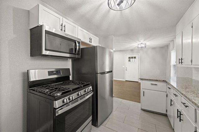 10505 Oakland Avenue, Kansas City, MO 64134