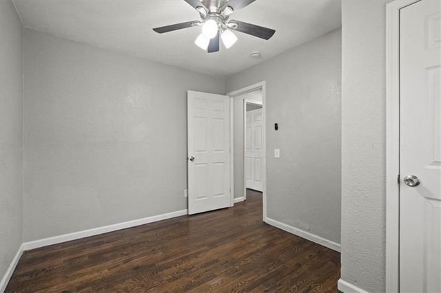 10505 Oakland Avenue, Kansas City, MO 64134